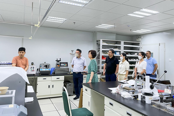 中環(huán)聯(lián)合拜訪青島市產(chǎn)品質(zhì)量監(jiān)督檢驗研究院